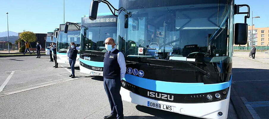 Servicio Municipal de Transportes de Ponferrada flota de autobuses linecar